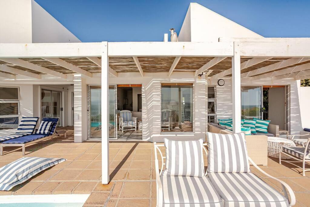 La Petite Baleine Oceanfront Luxury Villa De Kelders Kültér fotó