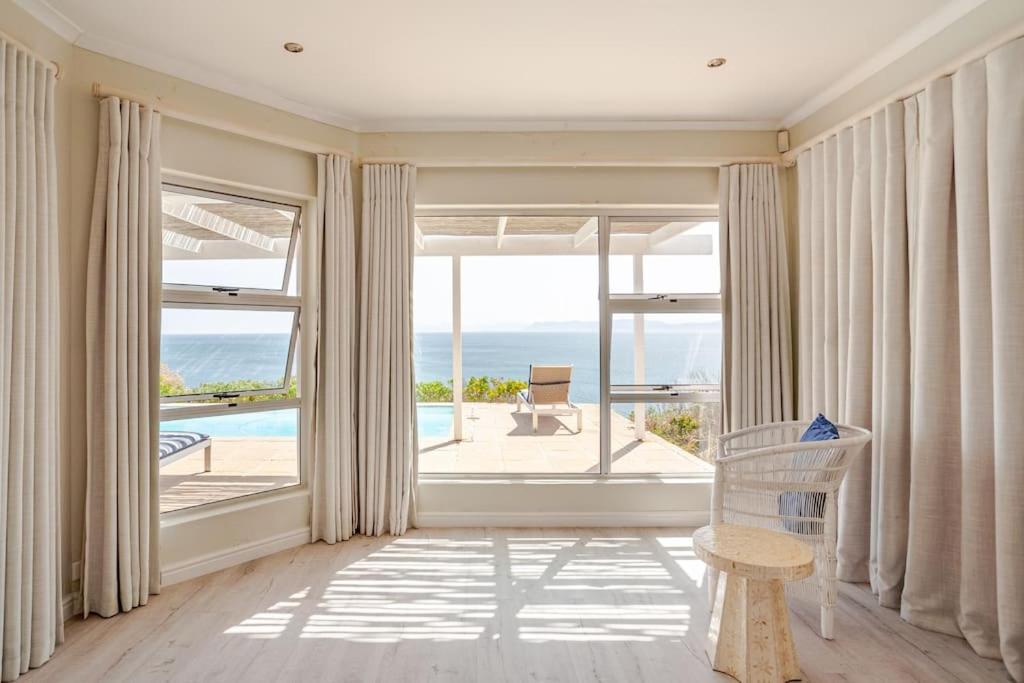 La Petite Baleine Oceanfront Luxury Villa De Kelders Kültér fotó