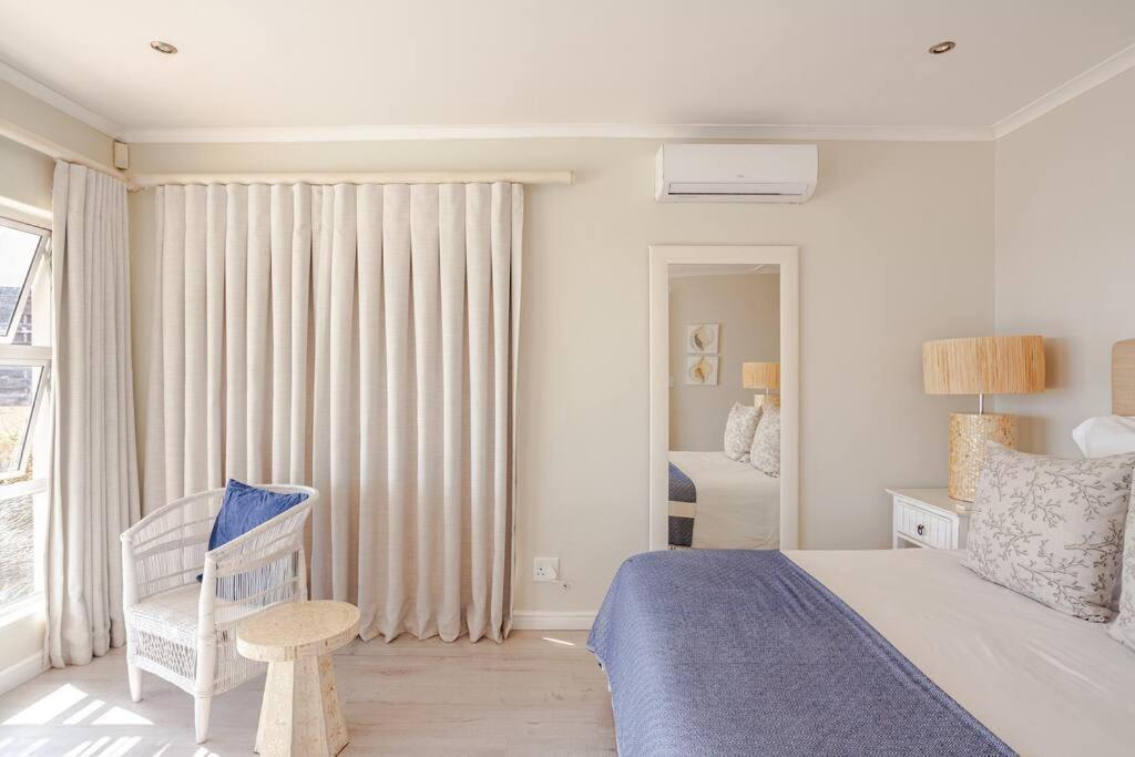 La Petite Baleine Oceanfront Luxury Villa De Kelders Kültér fotó